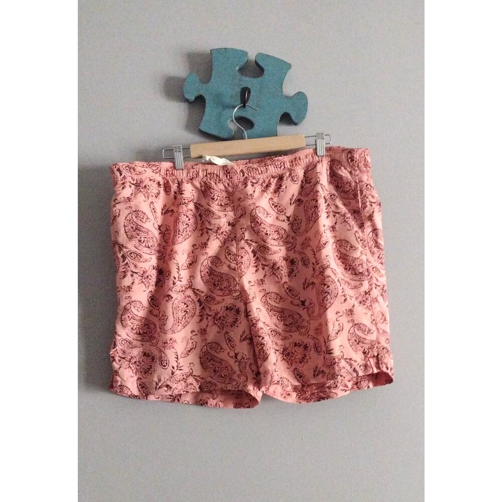 Tommy Bahama Relax Swim Trunks Mens XL Pink Paisley Tropical Resort Summer Vacay